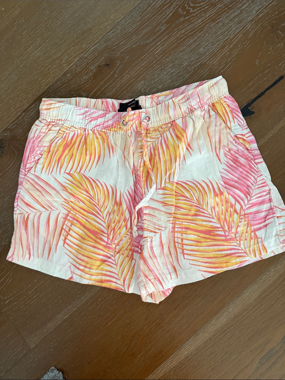 Tahari Pink & Yellow Palm-Print Drawstring Shorts